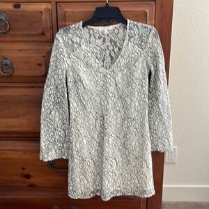 WAYF Women’s Cream And Black Lined Dress Size XS Preloved